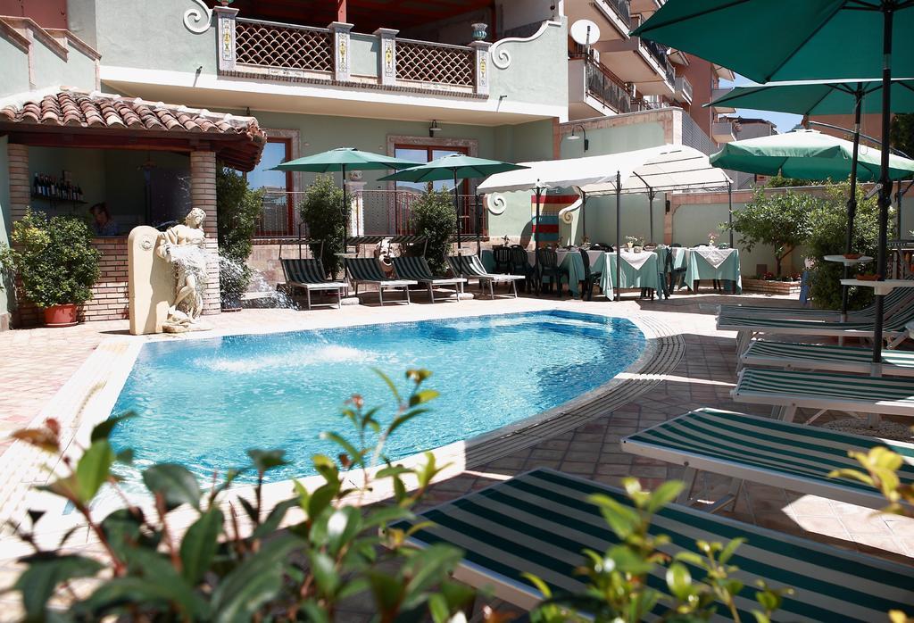 Villa Cristina Giardini Naxos Exteriér fotografie