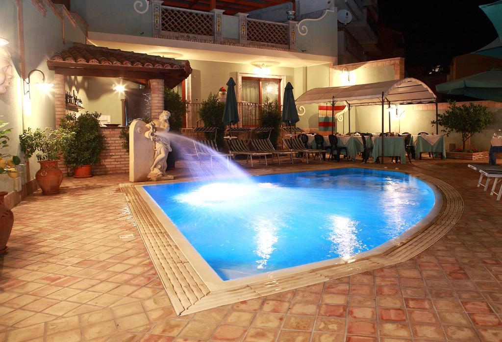 Villa Cristina Giardini Naxos Exteriér fotografie