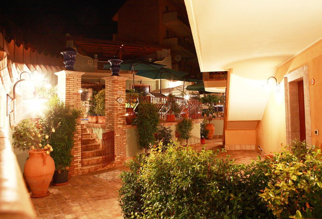 Villa Cristina Giardini Naxos Exteriér fotografie