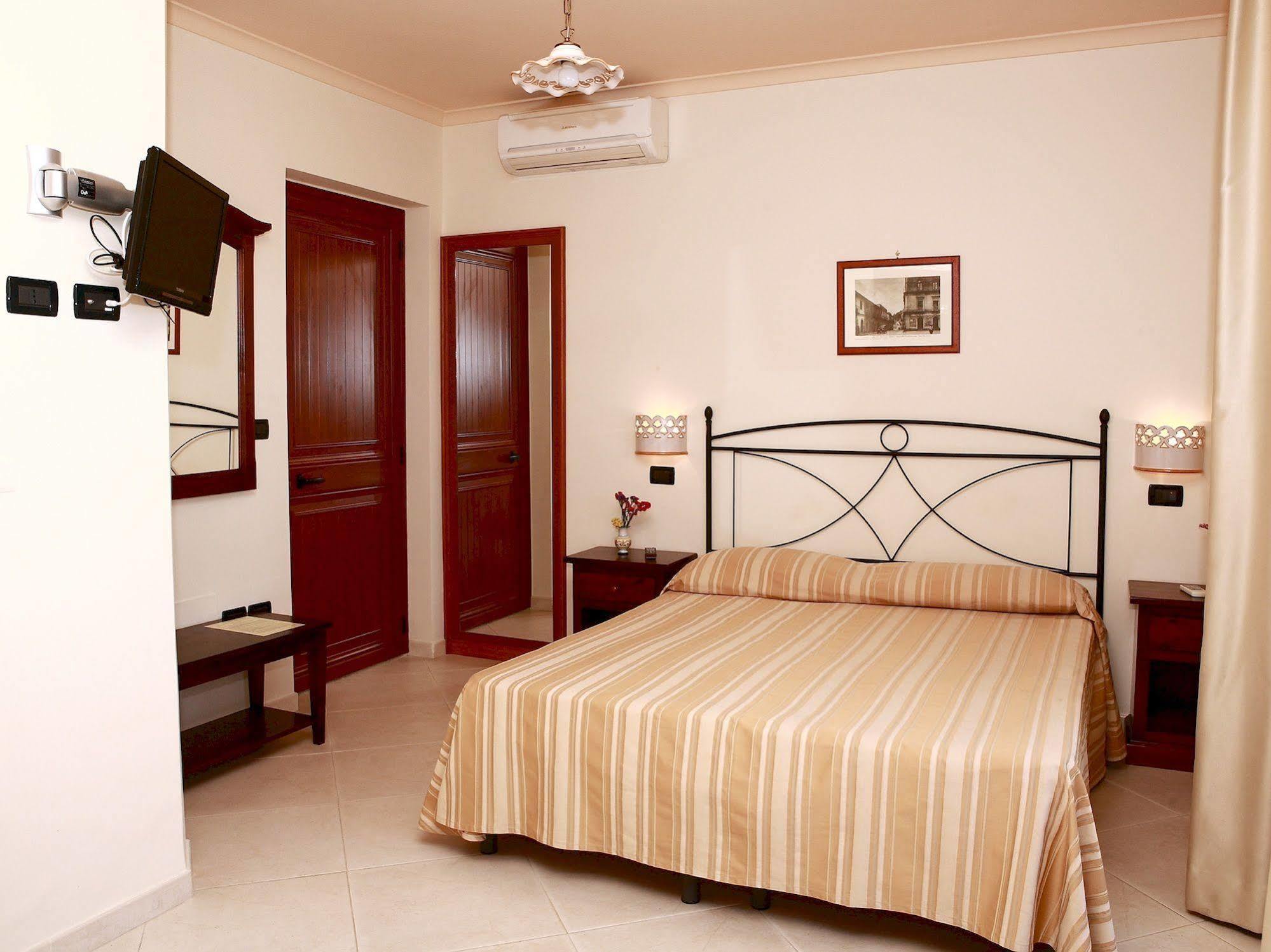 Villa Cristina Giardini Naxos Exteriér fotografie