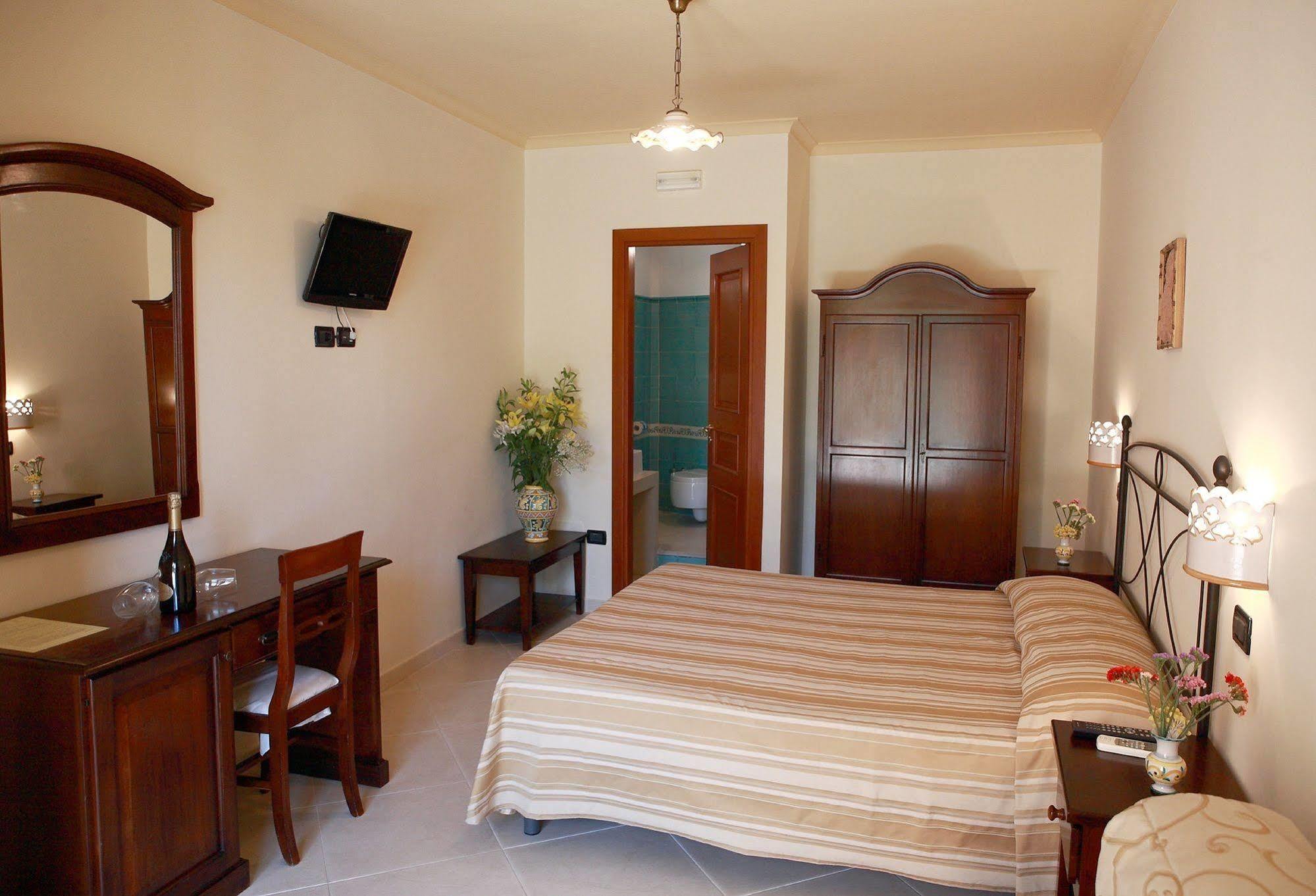 Villa Cristina Giardini Naxos Exteriér fotografie